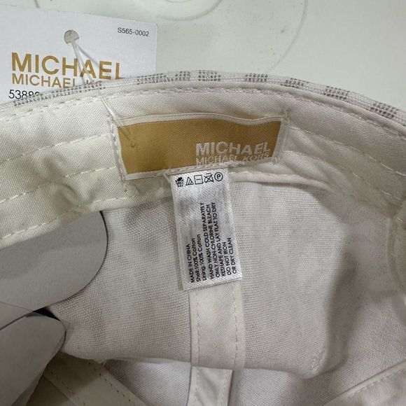 MICHAEL KORS SIGNATURE LOGO BASEBALL CAP NWT main image 10